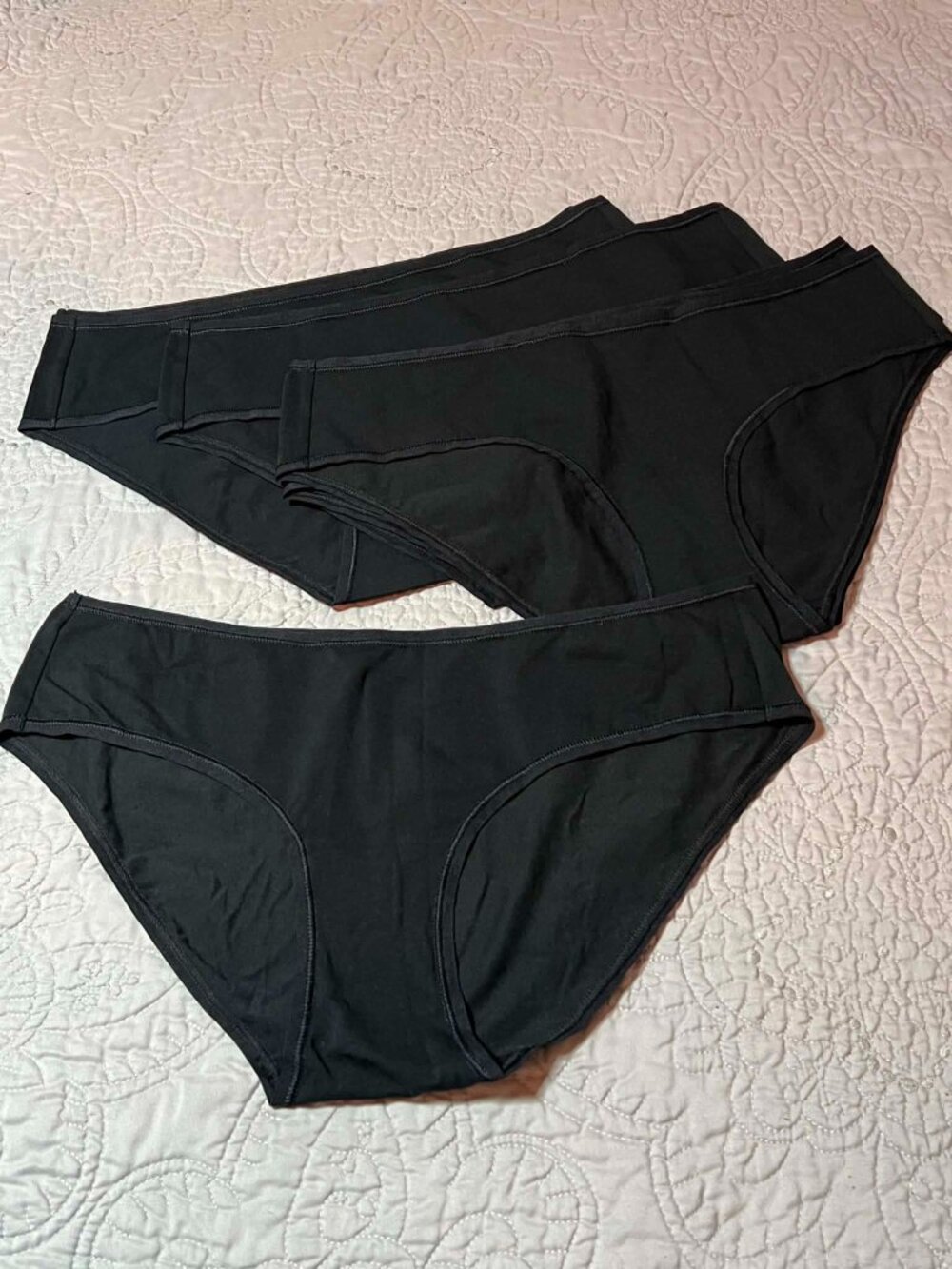 Quince 6-Pack Organic Cotton Panties Black Size M